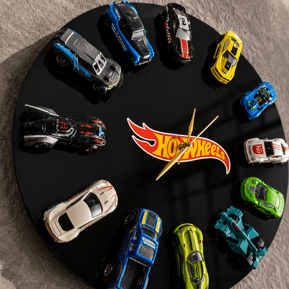 Hotwheels wall clock - Not Know